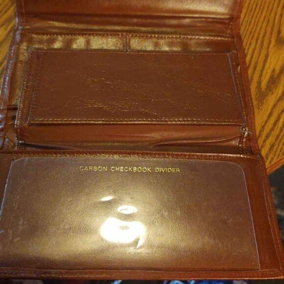 Vintage Leather Womens Wallet with Checkbook Holder - Picture 7 of 11